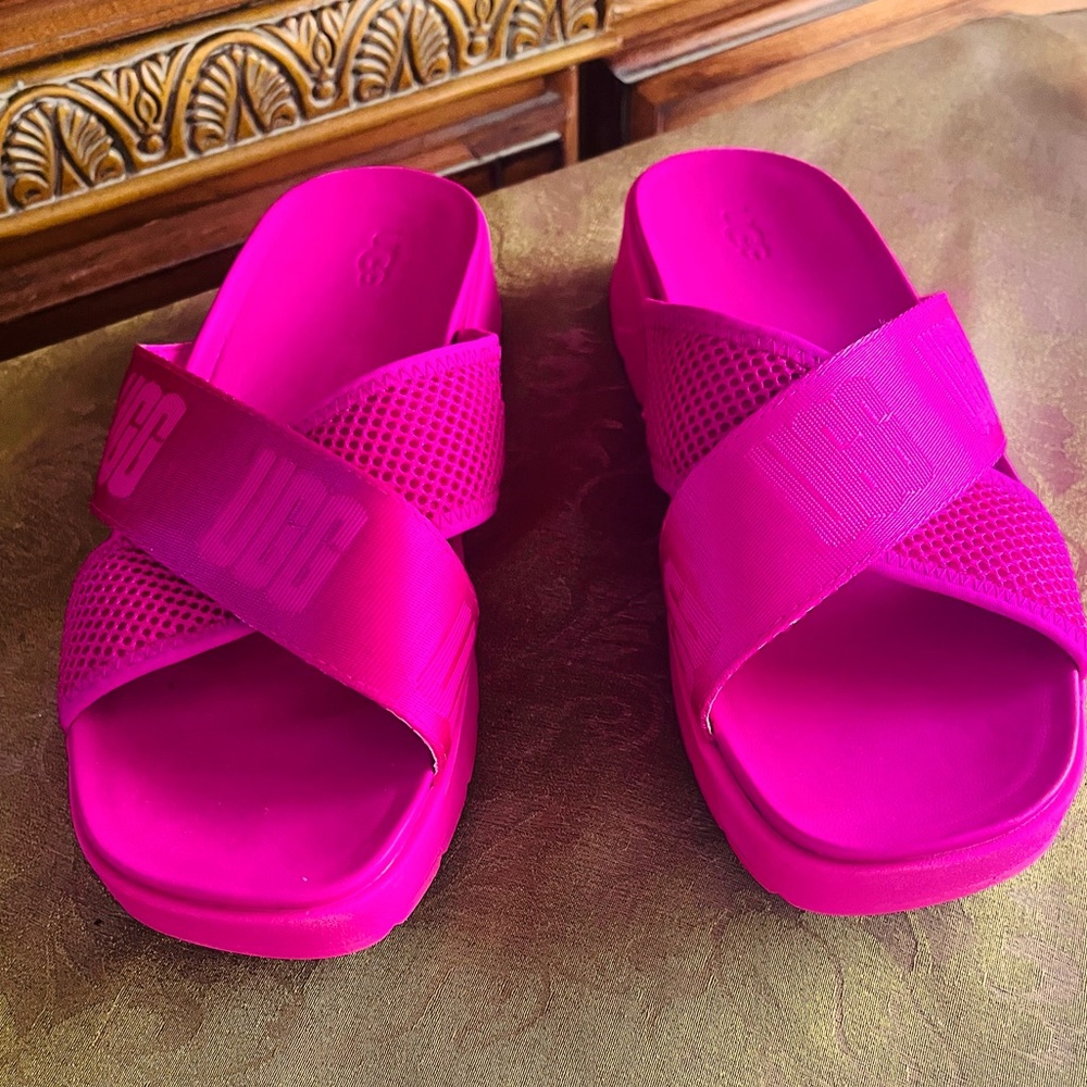UGG Pink Slides